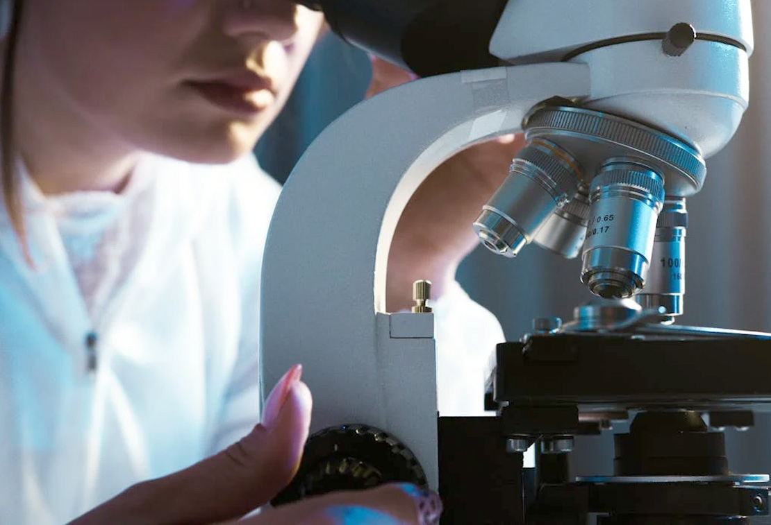 Pourquoi digitaliser son laboratoire ? Le rôle clé du LIMS dans la gestion des équipements, consommables et échantillons